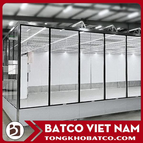 Plastic wall partitions for cleanrooms