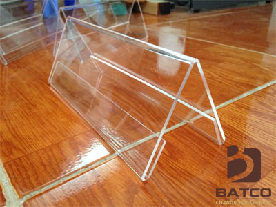 kệ chức danh
